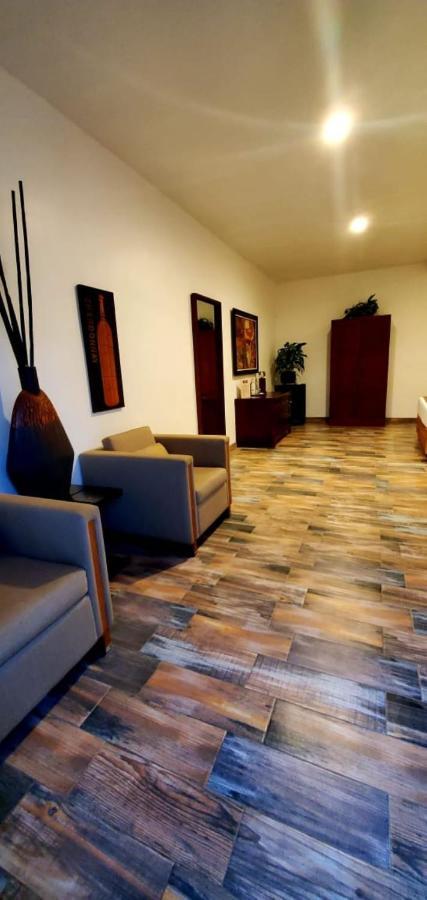 Casa Emiliana Bed & Breakfast Вале де Гуадалупе Екстериор снимка